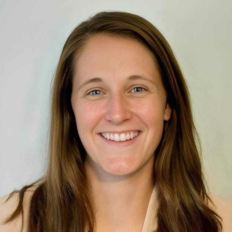 Tara McQuiston headshot