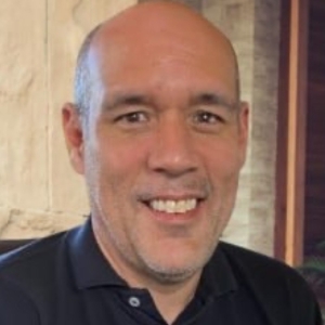 Carlos Parisca